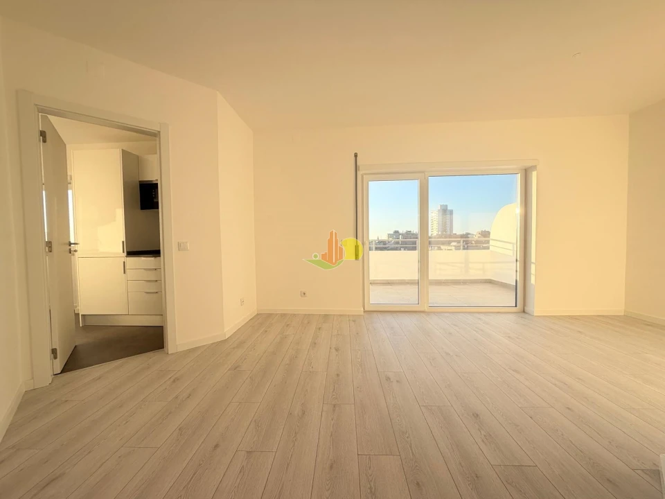 Apartamento T0 para Venda em Buarcos Foto 16