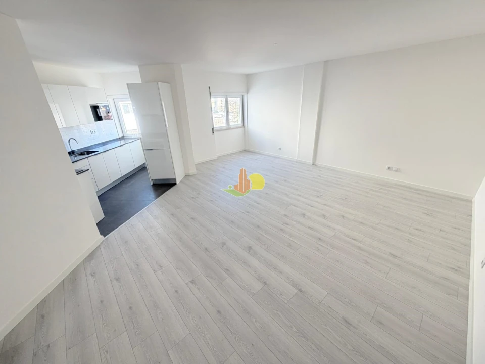 Apartamento T0 para Venda em Buarcos Foto 18