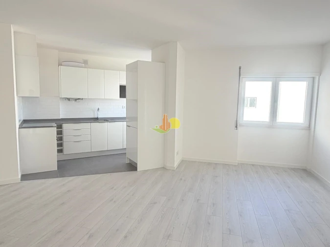Apartamento T0 para Venda em Buarcos Foto 7