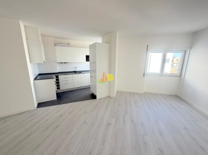 Apartamento T0 para Venda em Buarcos Foto 11