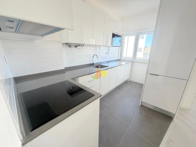 Apartamento T0 para Venda em Buarcos Foto 9