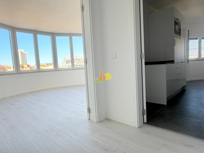 Apartamento T0 para Venda em Buarcos Foto 4