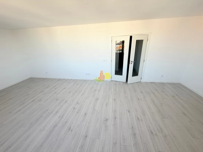 Apartamento T0 para Venda em Buarcos Foto 20