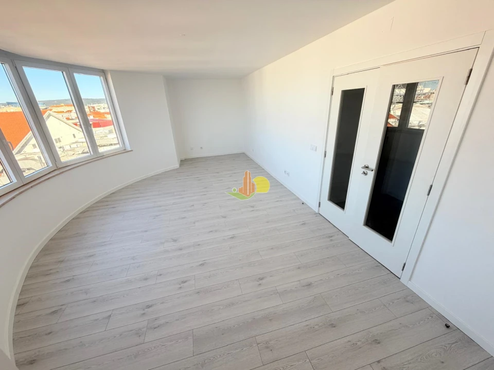 Apartamento T0 para Venda em Buarcos Foto 24