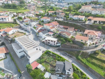 Moradia T3 para Venda em Santo Adrião de Vizela