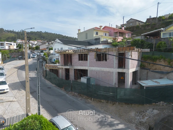 Moradia T3 para Venda em Santo Adrião de Vizela Foto 29