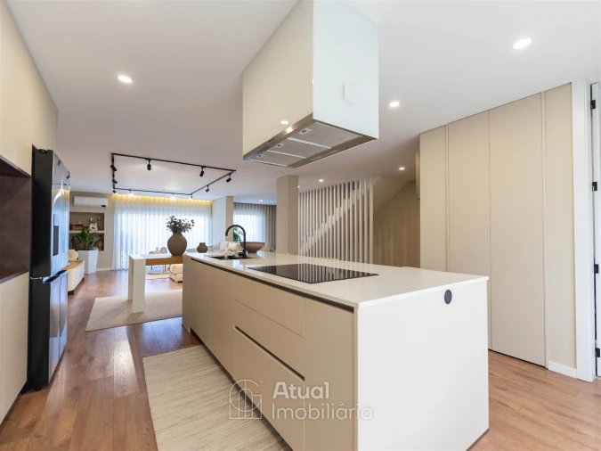 Moradia T3 para Venda em Guardizela Foto 7