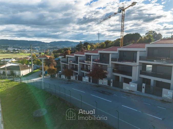 Moradia T3 para Venda em Guardizela Foto 45