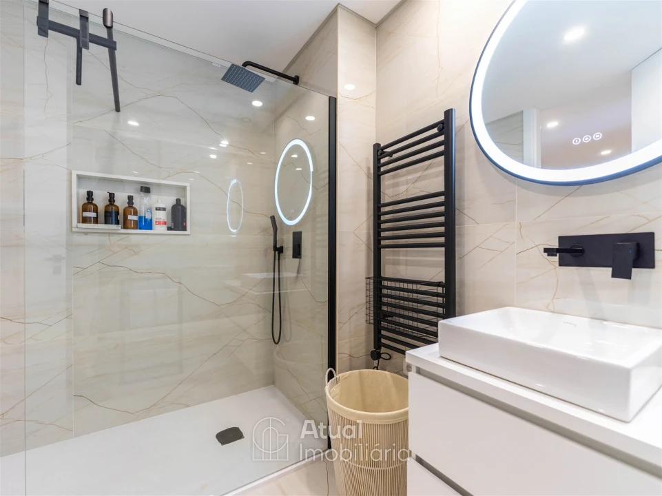 Moradia T3 para Venda em Guardizela Foto 38