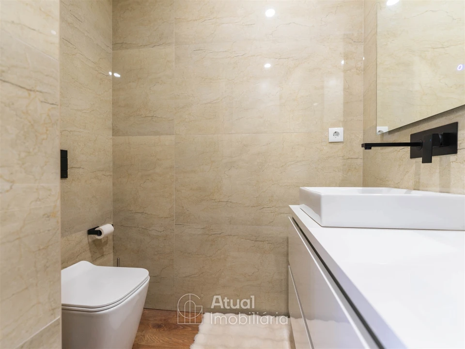 Moradia T3 para Venda em Guardizela Foto 18