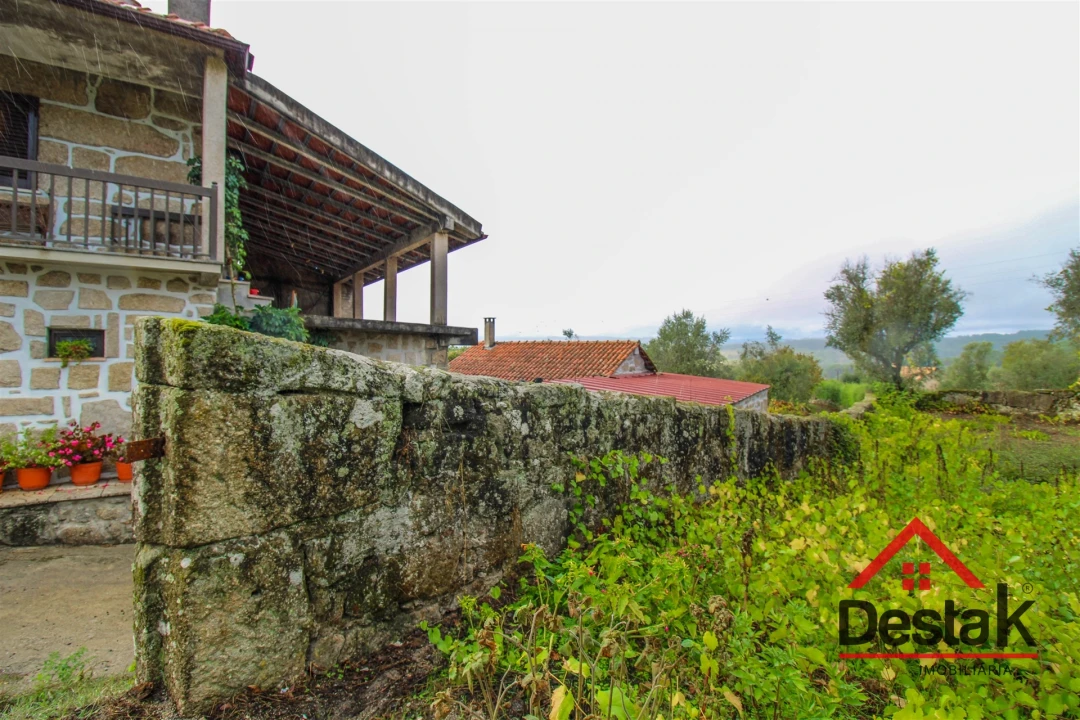 Terreno para Venda em Silgueiros Foto 7