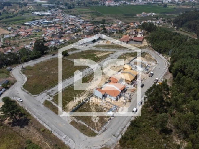 Moradia T2 para Venda em Golpilheira Foto 30