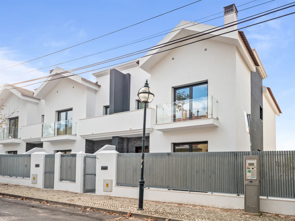 Moradia T4 para Venda em Cascais e Estoril Foto 2