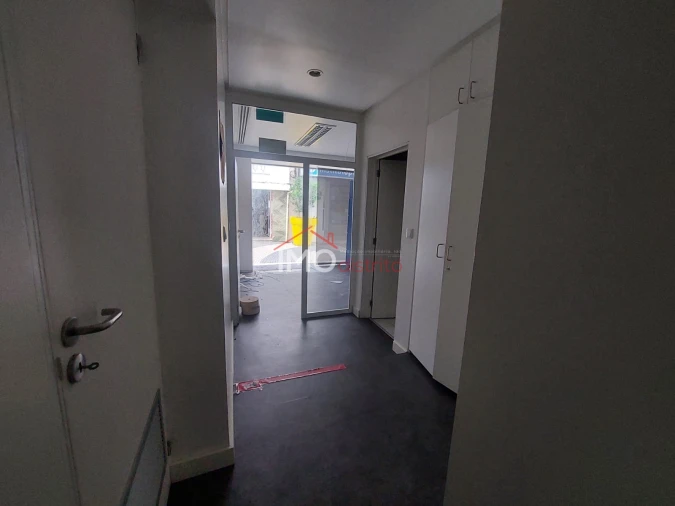 Loja para Arrendamento em Sé e São Lourenço Foto 9