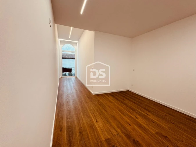 Apartamento T2 para Venda em Penafiel Foto 10