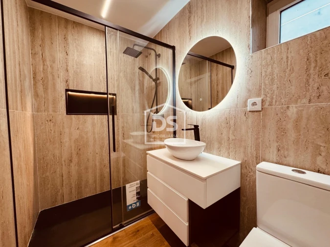 Apartamento T2 para Venda em Penafiel Foto 9