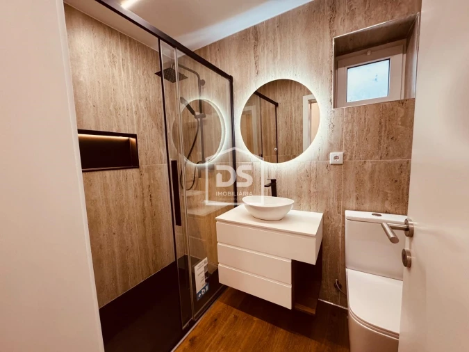 Apartamento T2 para Venda em Penafiel Foto 8