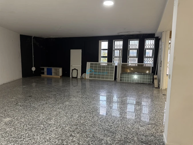 Loja para Arrendamento em Nossa Senhora da Conceição, São Pedro e São Dinis Foto 5