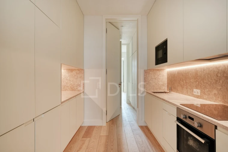 Apartamento T2 para Venda em Santa Maria Maior Foto 14