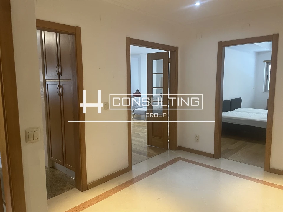 Apartamento T4 para Arrendamento em Parque das Nações Foto 8