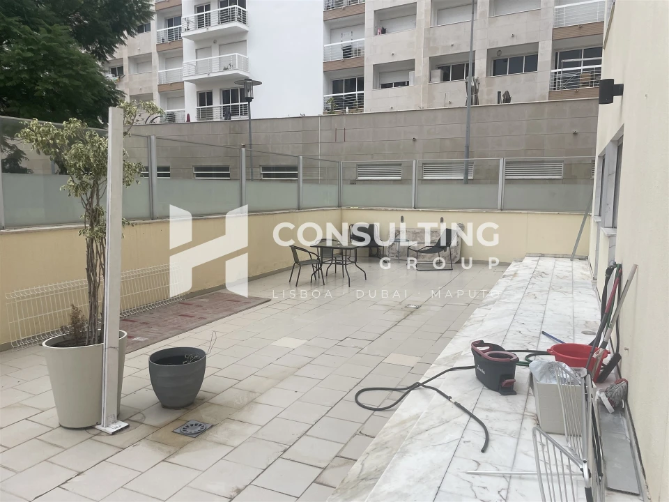 Apartamento T4 para Arrendamento em Parque das Nações Foto 48