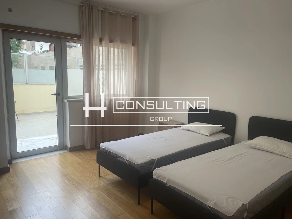 Apartamento T4 para Arrendamento em Parque das Nações Foto 6