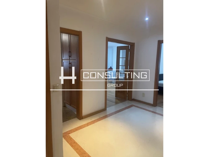 Apartamento T4 para Arrendamento em Parque das Nações Foto 11