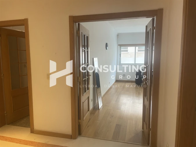 Apartamento T4 para Arrendamento em Parque das Nações Foto 3