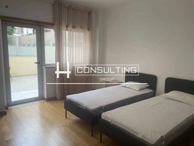 Apartamento T4 para Arrendamento em Parque das Nações Foto 6