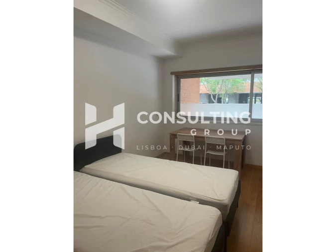 Apartamento T4 para Arrendamento em Parque das Nações Foto 15