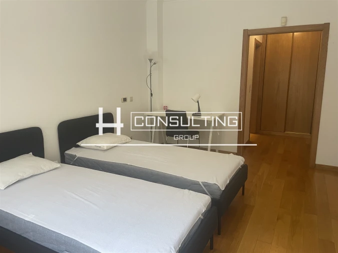 Apartamento T4 para Arrendamento em Parque das Nações Foto 7