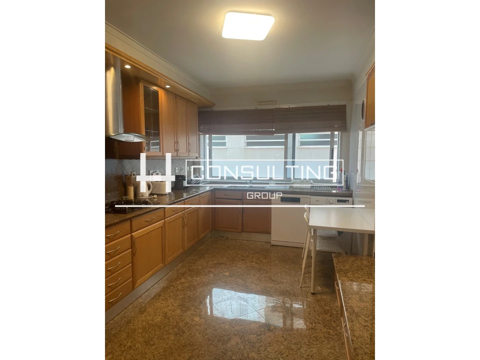 Apartamento T4 para Arrendamento em Parque das Nações Foto 15