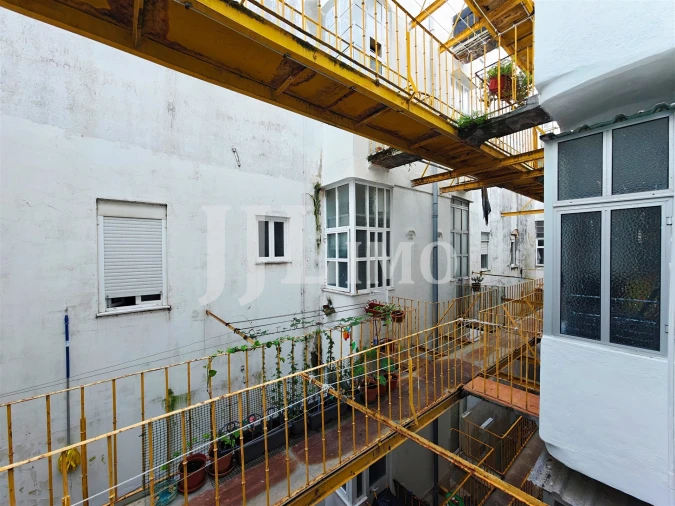 Apartamento T2 para Venda em Algés, Linda-A-Velha e Cruz Quebrada-Dafundo Foto 27