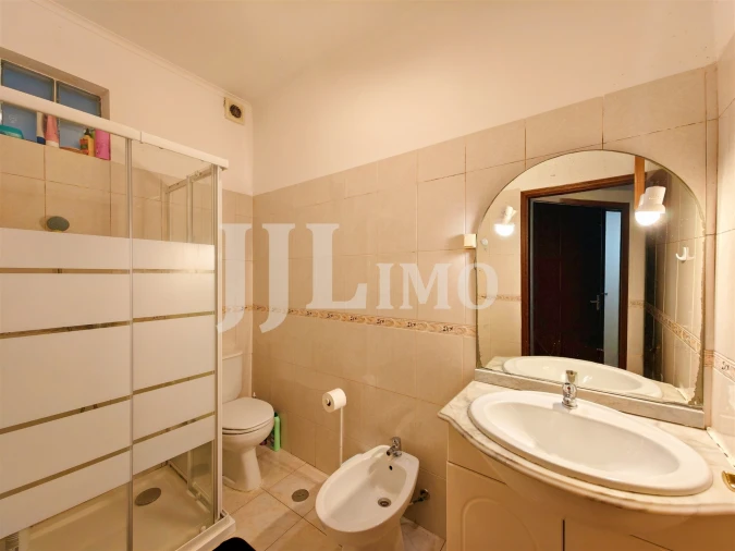 Apartamento T2 para Venda em Algés, Linda-A-Velha e Cruz Quebrada-Dafundo Foto 9