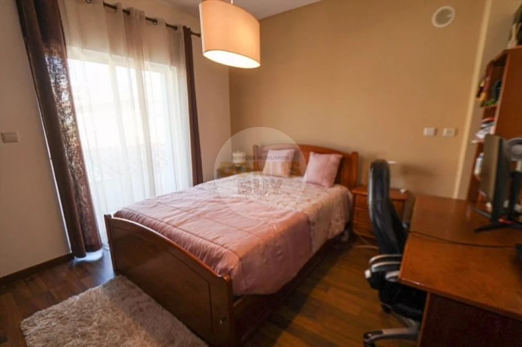 Moradia T3 para Venda em Quinta do Conde Foto 10