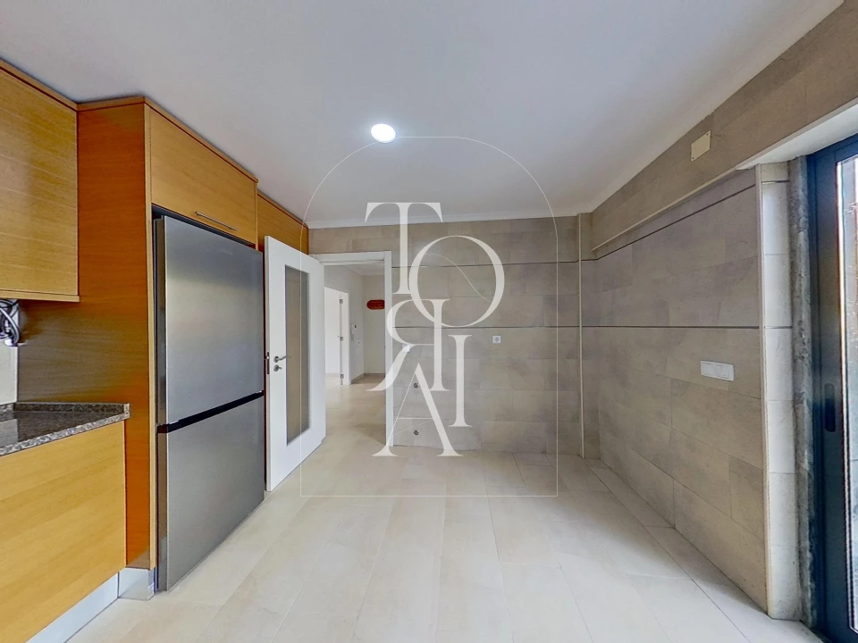 Moradia T3 para Venda em Carnaxide e Queijas Foto 16