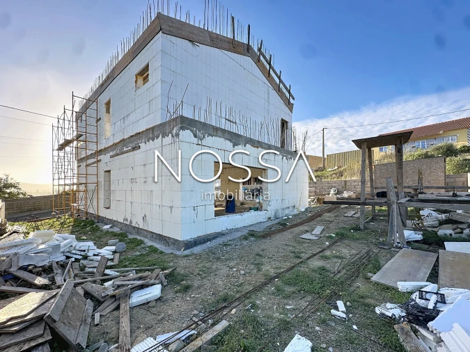 Moradia T3 para Venda em Almargem do Bispo, Pêro Pinheiro e Montelavar Foto 7