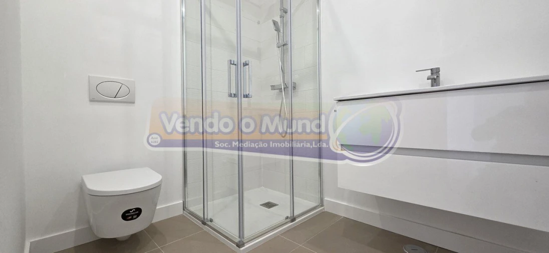 Apartamento T3 para Venda em Póvoa de Santa Iria e Forte da Casa Foto 15