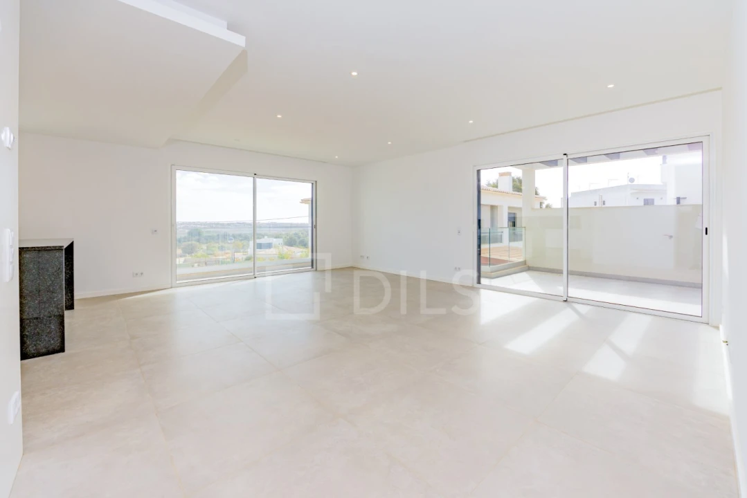 Moradia T3 para Venda em Mexilhoeira Grande Foto 6