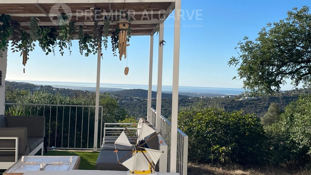Moradia T1 para Venda em Loule (São Sebastião) Foto 1