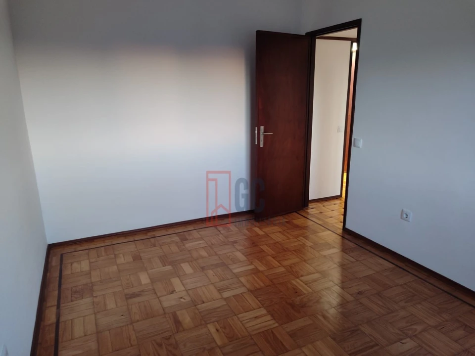 Apartamento T3 para Arrendamento em Mafamude e Vilar do Paraíso Foto 16