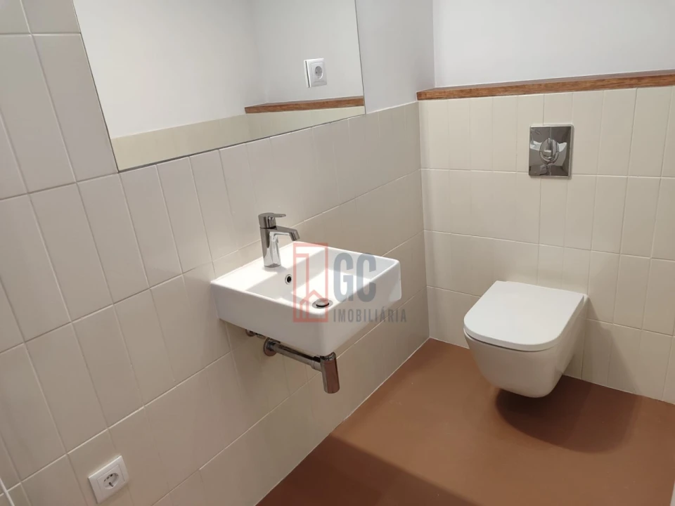 Apartamento T3 para Arrendamento em Mafamude e Vilar do Paraíso Foto 23