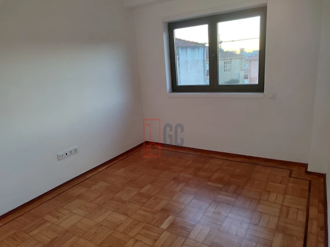 Apartamento T3 para Arrendamento em Mafamude e Vilar do Paraíso Foto 7