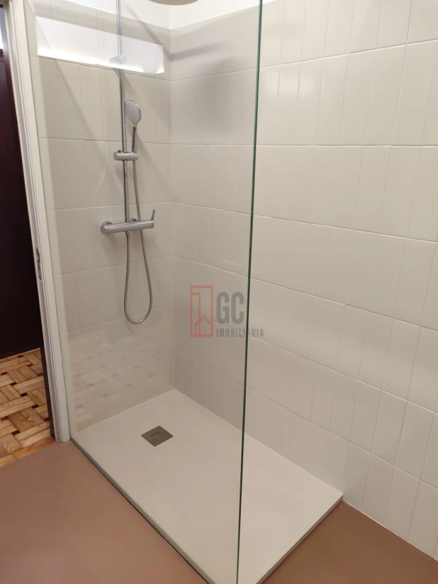 Apartamento T3 para Arrendamento em Mafamude e Vilar do Paraíso Foto 8