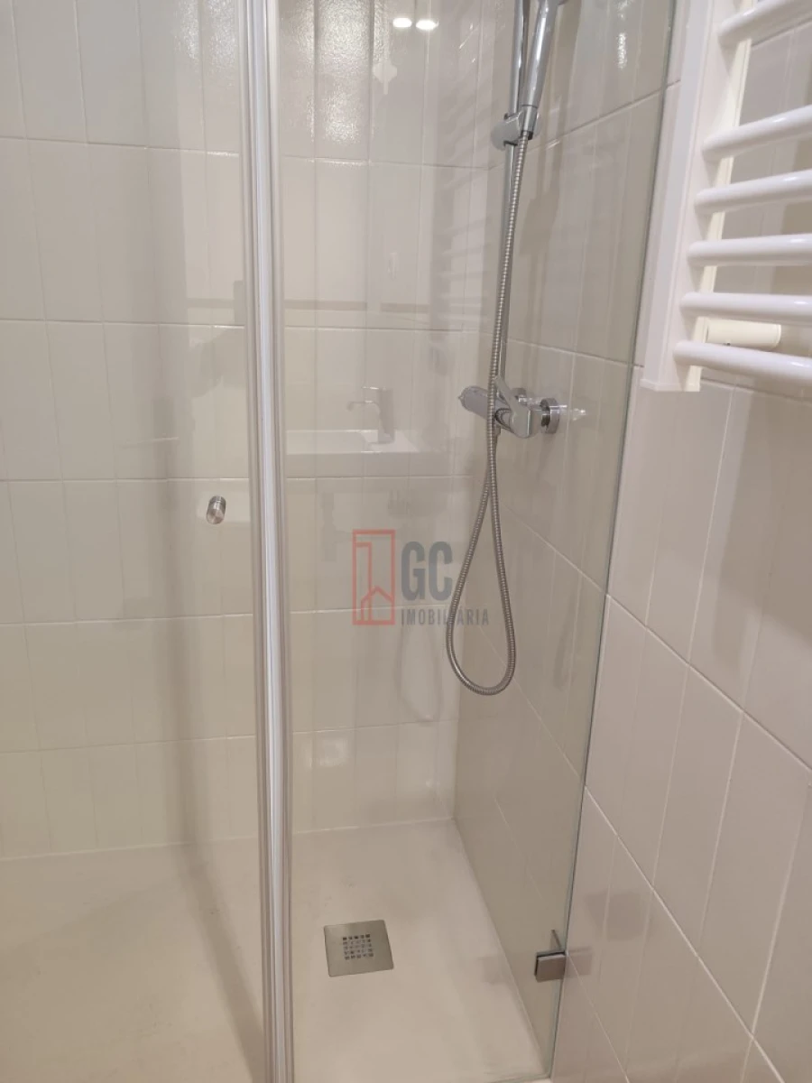 Apartamento T3 para Arrendamento em Mafamude e Vilar do Paraíso Foto 22