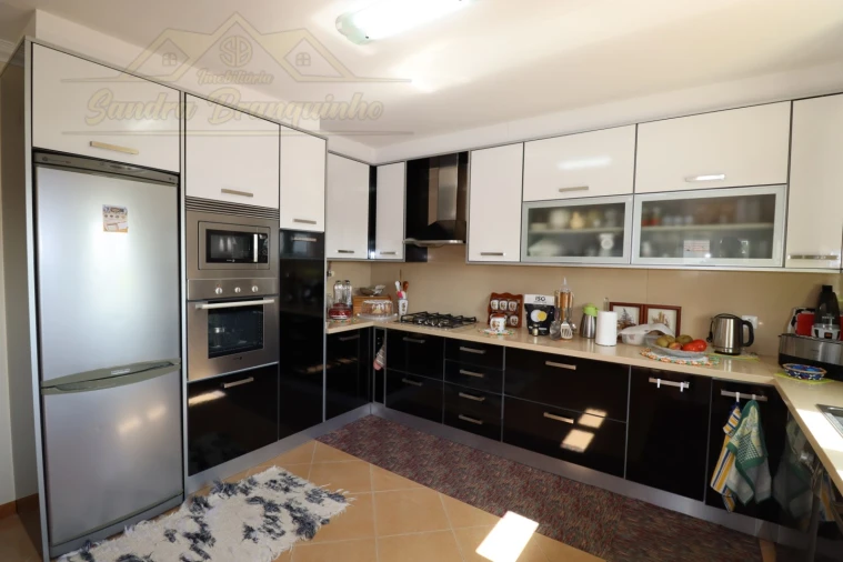 Moradia T3 para Venda em Silveira Foto 8