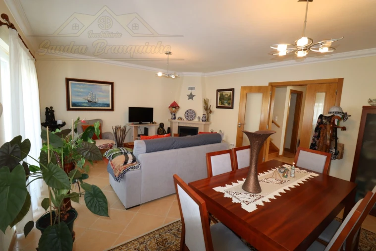 Moradia T3 para Venda em Silveira Foto 16