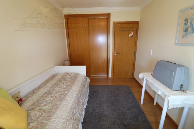 Moradia T3 para Venda em Silveira Foto 33