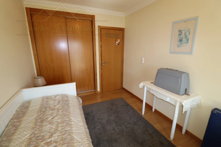 Moradia T3 para Venda em Silveira Foto 34