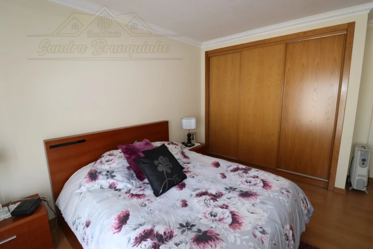 Moradia T3 para Venda em Silveira Foto 43